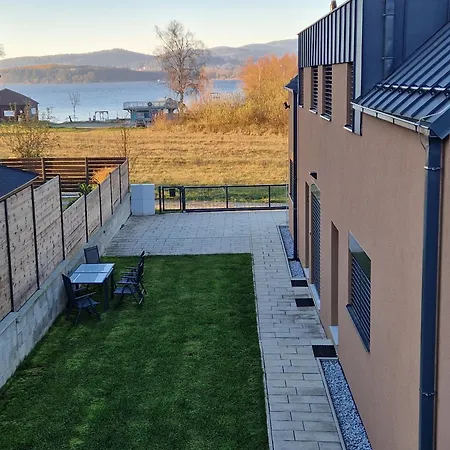 Moderni V Relax Lipno U Plaze Windy Point * Черна-в-Пошумави